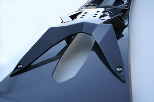 New Carbon Fiber Snowboard Concept: The Whip FR-117