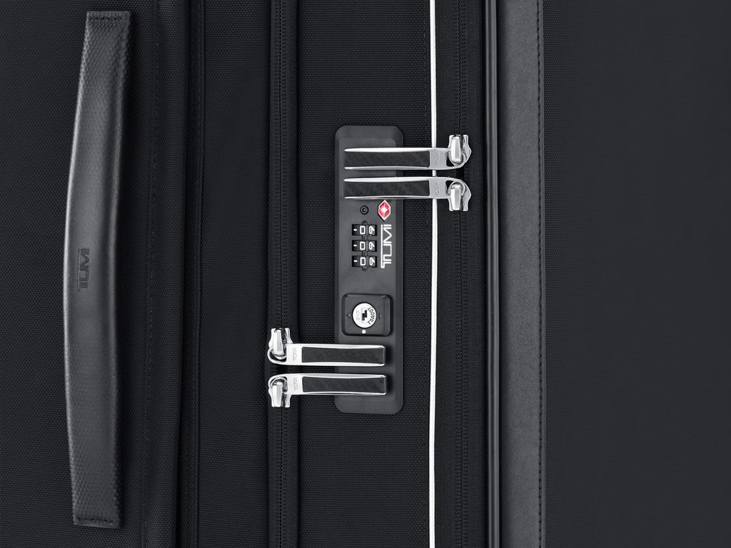 Detail of TUMI integrated TSA lock
