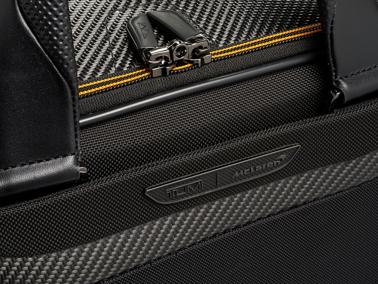 TUMI I MCLAREN クァンタム ダッフル フィットネストラベルバッグ TUMI McLaren Quantum Duffel